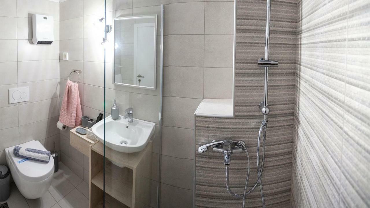 Aristophanes Luxury Flat Psyrri Square Lägenhet Aten Exteriör bild